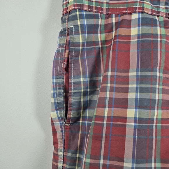 Lands' End Red Plaid Men's Swim Trunks - Picture 3 of 6